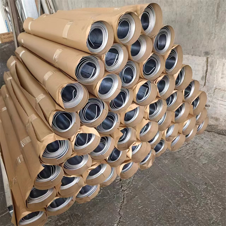黔东南铅板的建筑应用：优点与限制