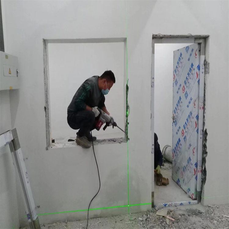 黔东南铅门安装过程